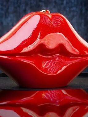 Timmy Woods of Beverly Hills- Acacia Wood- Red Lips Handbag/Purse- NWT/Retired